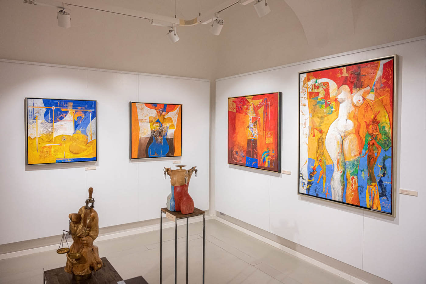 Inštalácia Galérie osobností Slovenskej filharmónie realizovaná Galériou AVE